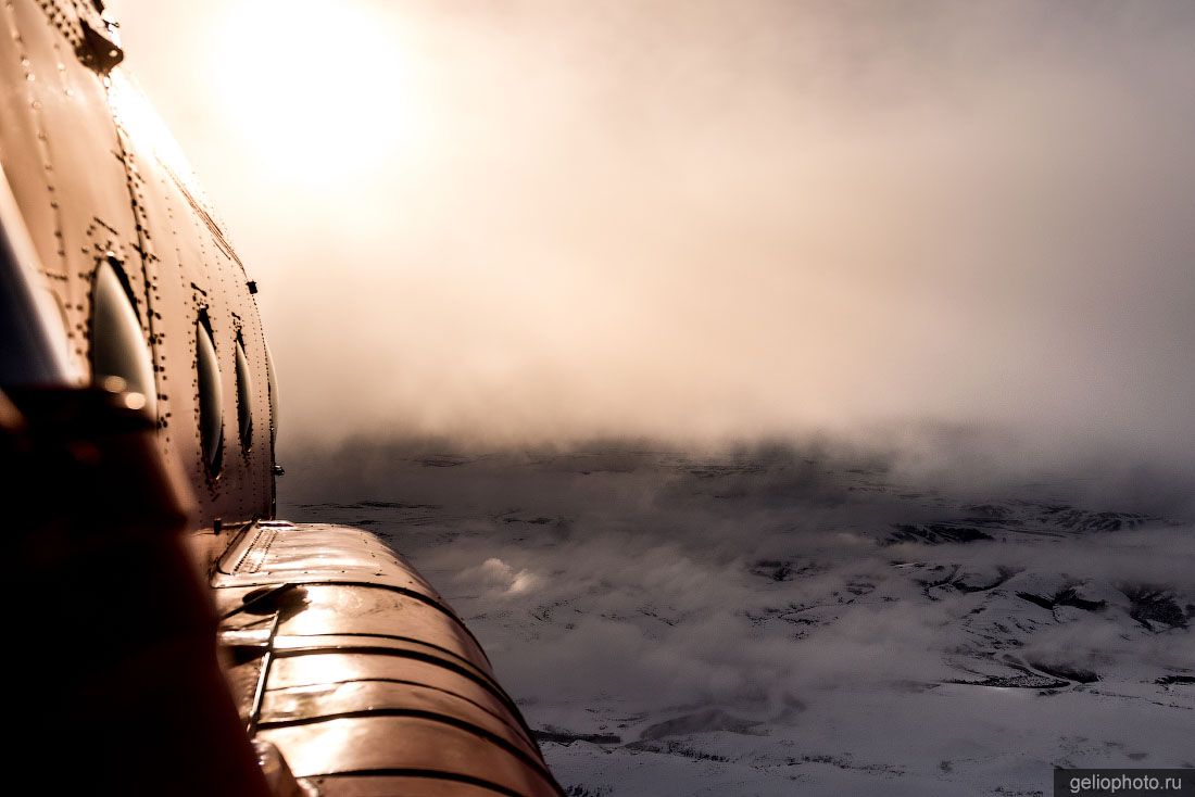 Пейзажи Камчатки из окна вертолёта фото