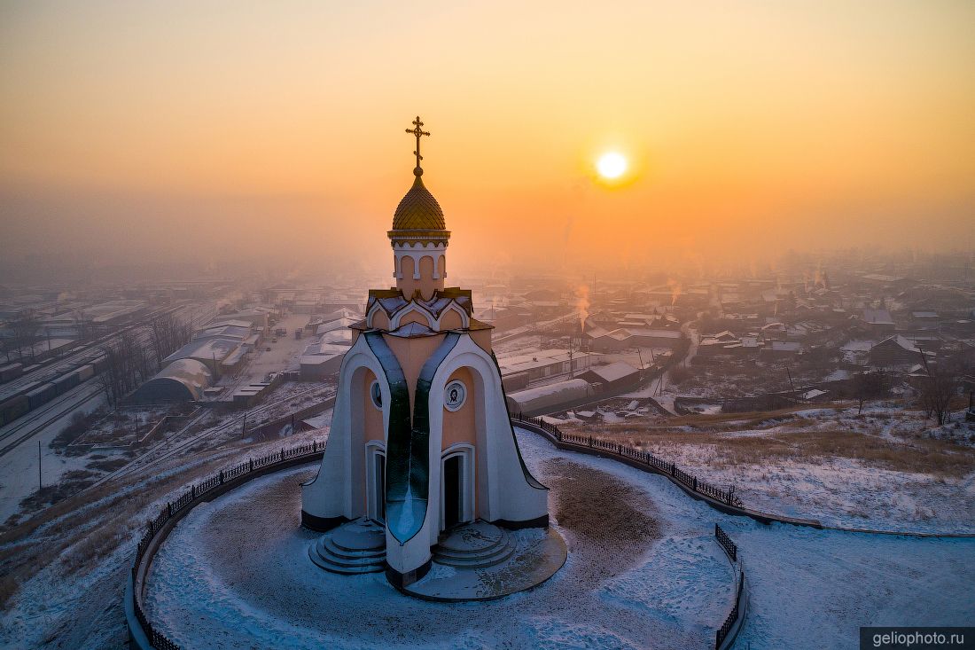 Часовня Александра Невского в Чите зимой фото