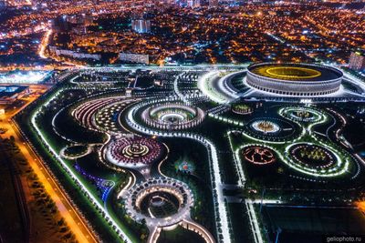 Парк Галицкого в Краснодаре ночью фото