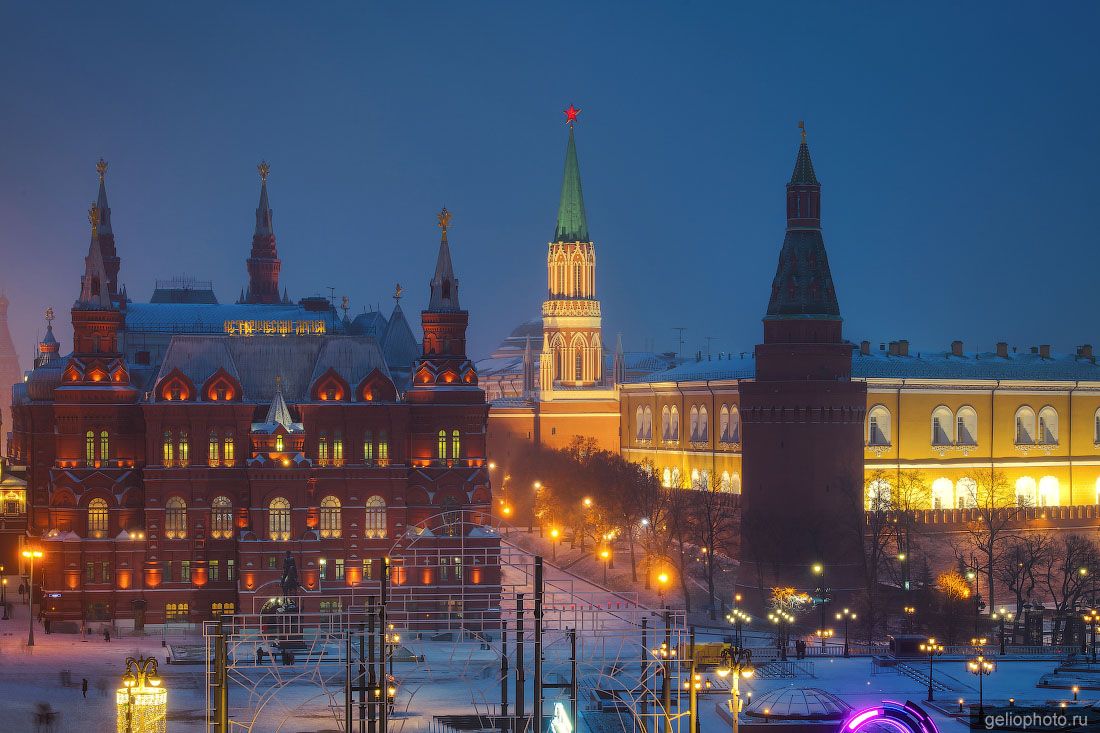 Государственный исторический музей в Москве зимой фото