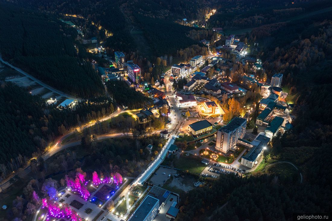 Центр курортной зоны Белокуриха с высоты фото Gelio Центр курортной зоны Белокуриха с высоты фото