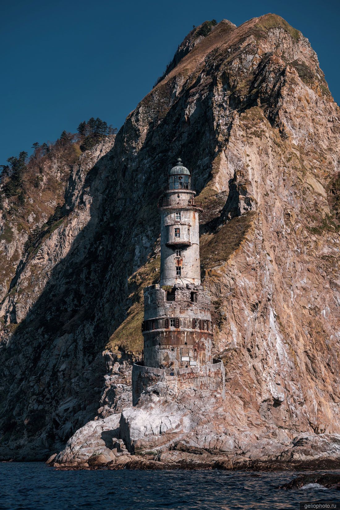 Маяк Анива на Сахалине фото