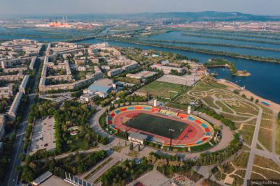 Стадион Центральный в Магнитогорске фото