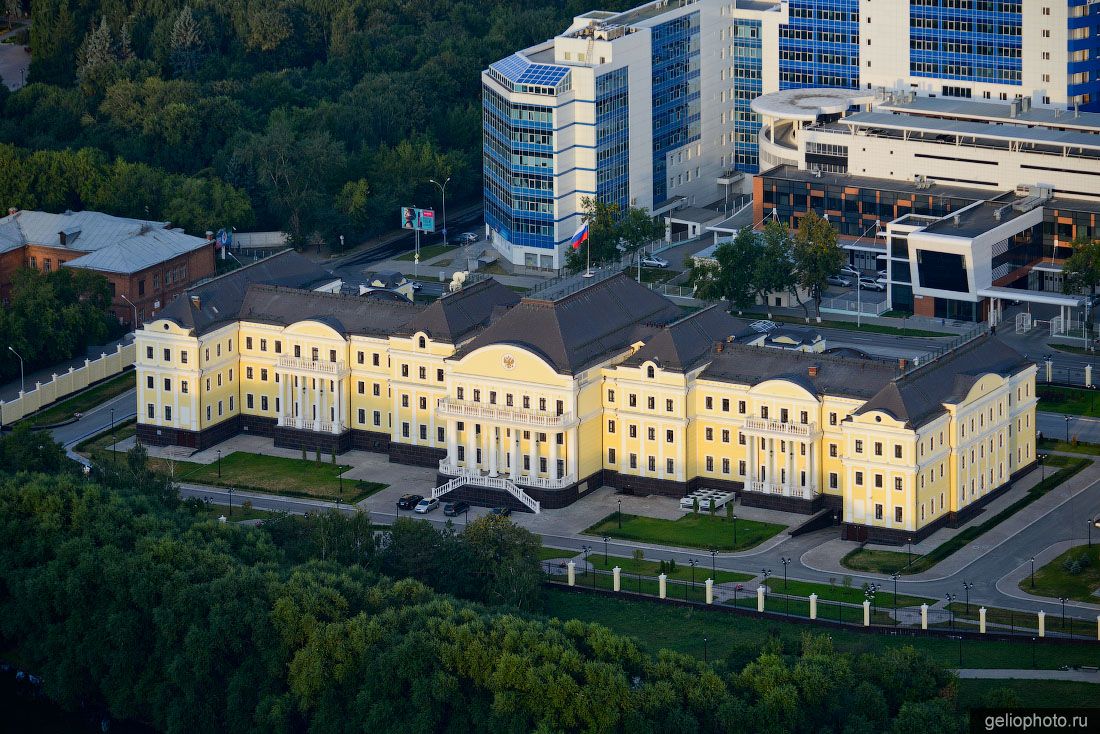 Резиденция представителя Президента РФ в УрФО в Екатеринбурге фото