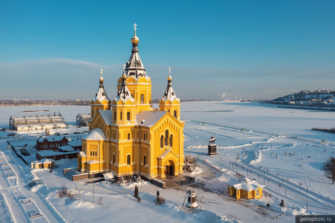 Кафедральный собор Александра Невского в Нижнем Новгороде фото