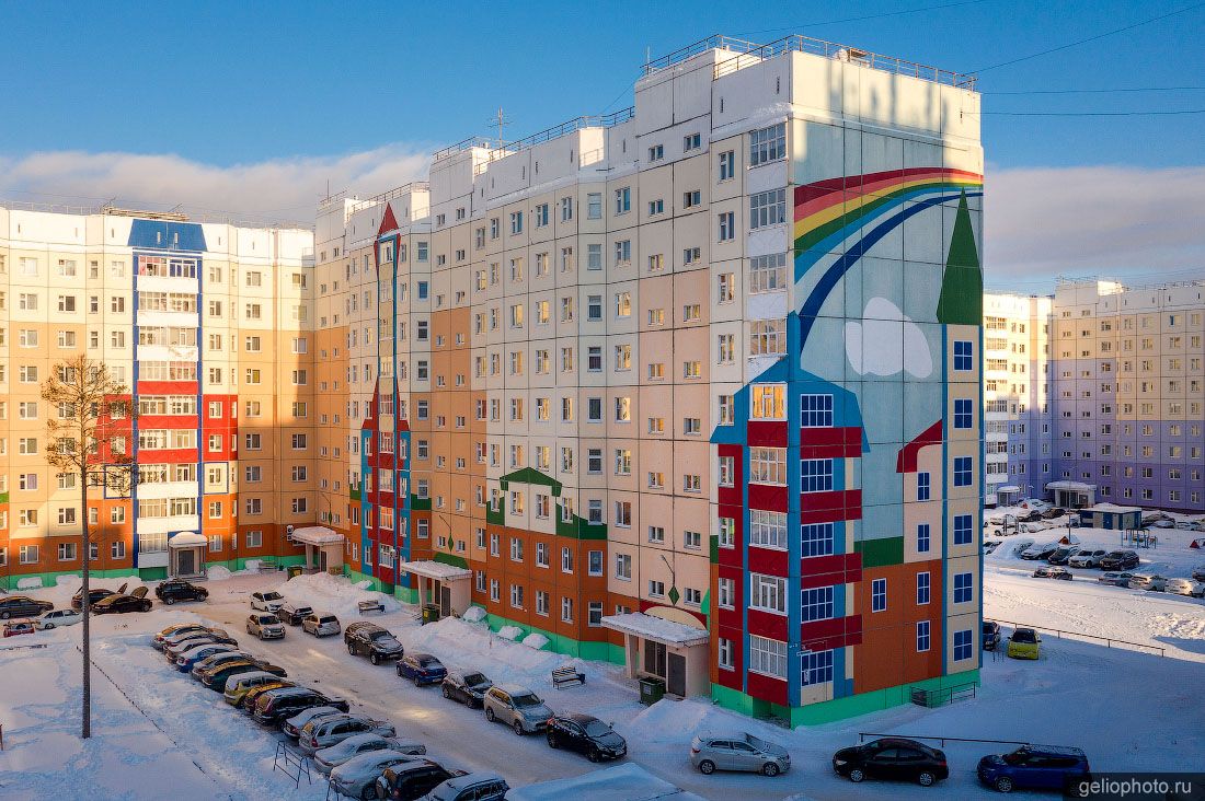 Граффити на улице Салманова в Нижневартовске фото