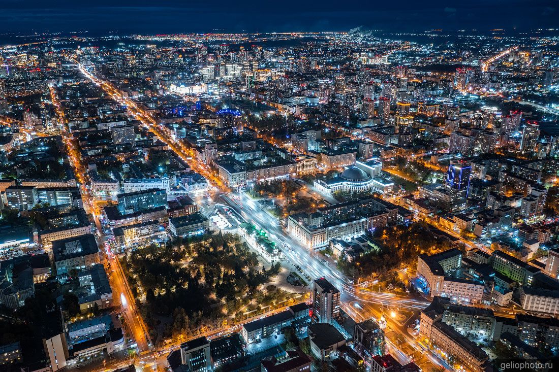 Центр Новосибирска ночью с высоты фото