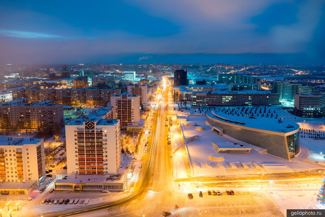 Улица Заки Валиди в Уфе с высоты фото