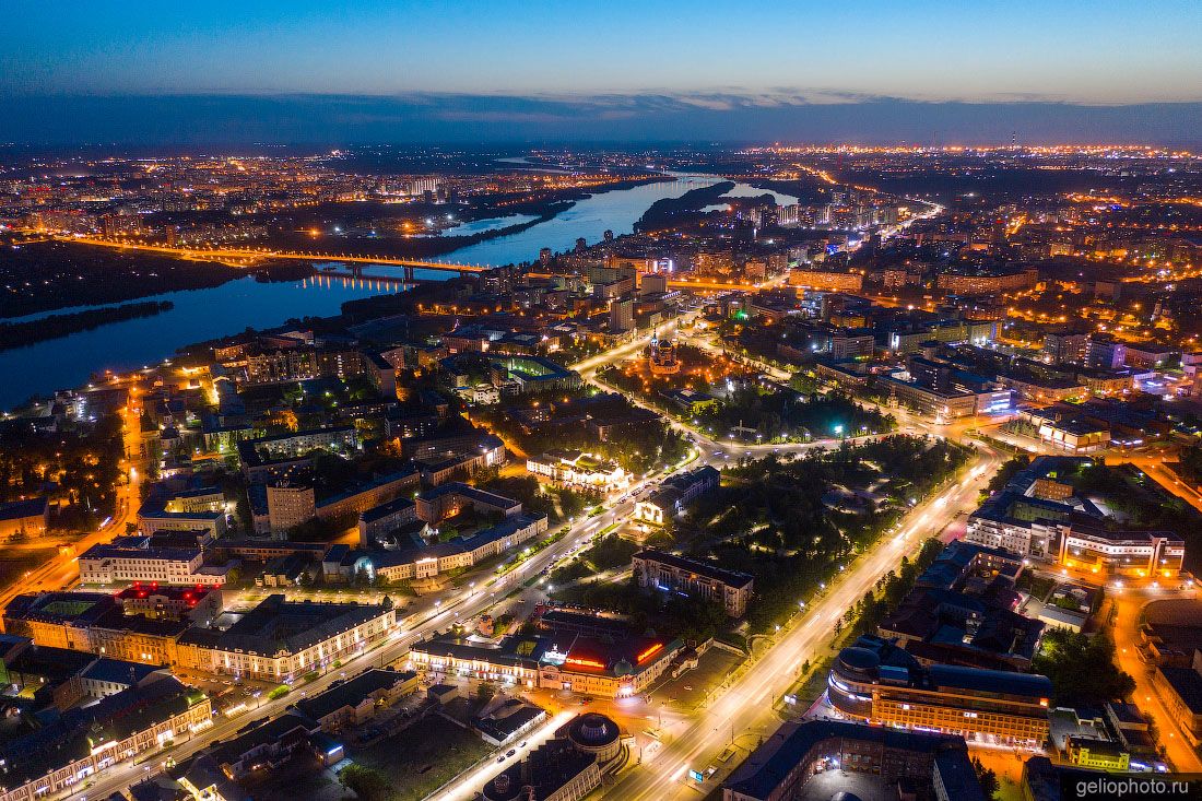 Вид сверху на вечерний Омск фото