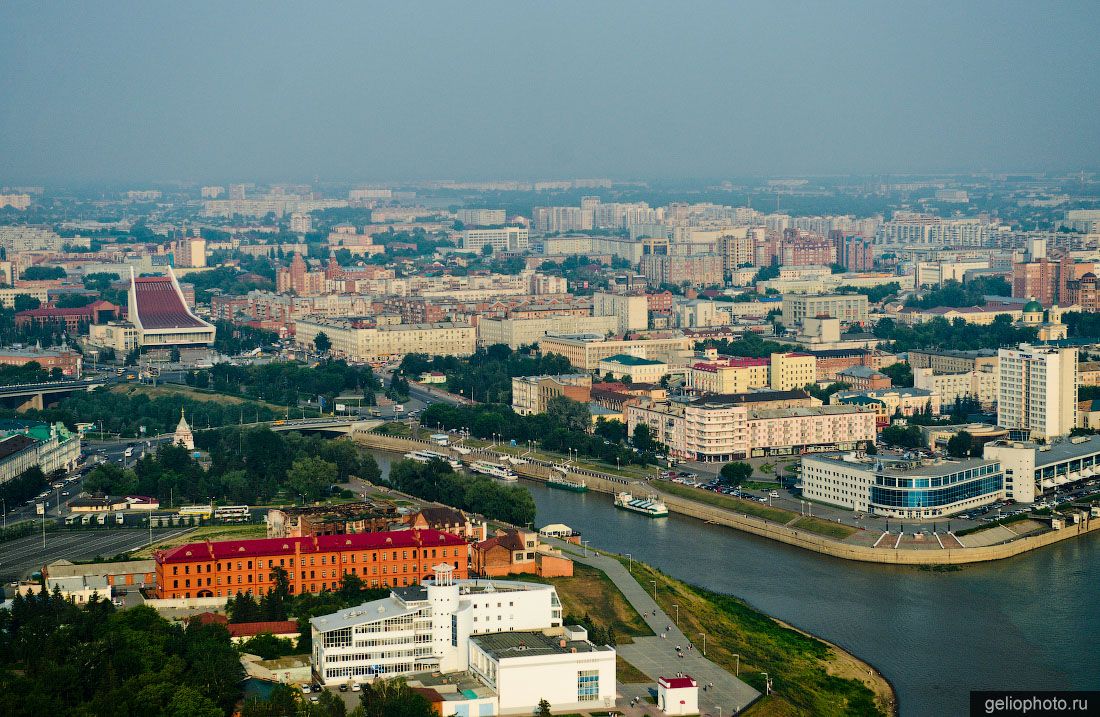 Центр летнего Омска с высоты фото