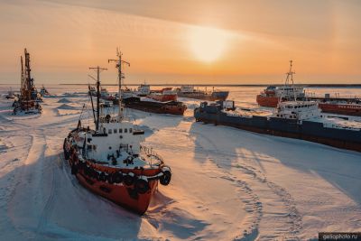 Хатангский порт фото