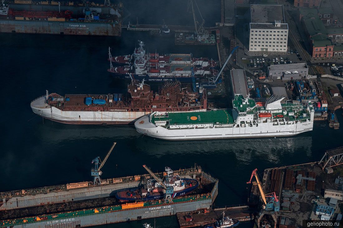 Паром Александр Деев во Владивостоке фото