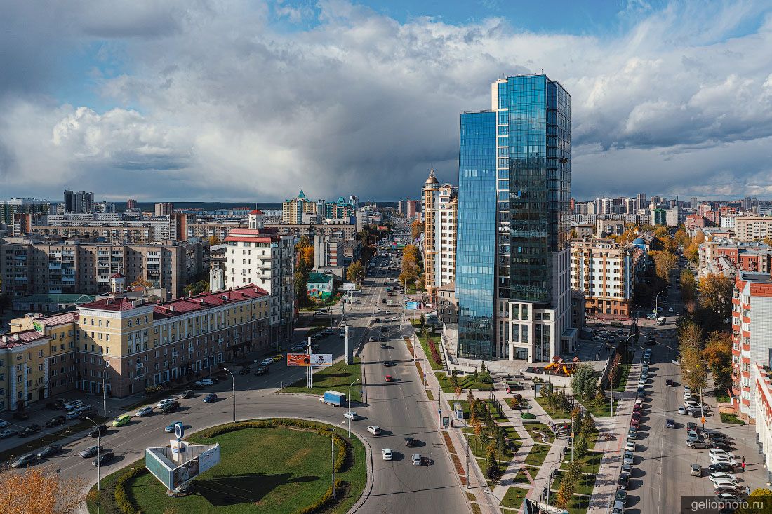 Площадь Кондратюка в Новосибирске с высоты фото