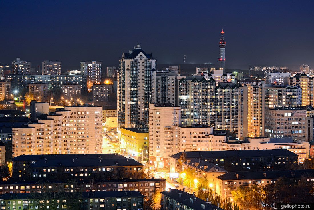 Улица Шевченко в Екатеринбурге вечером фото