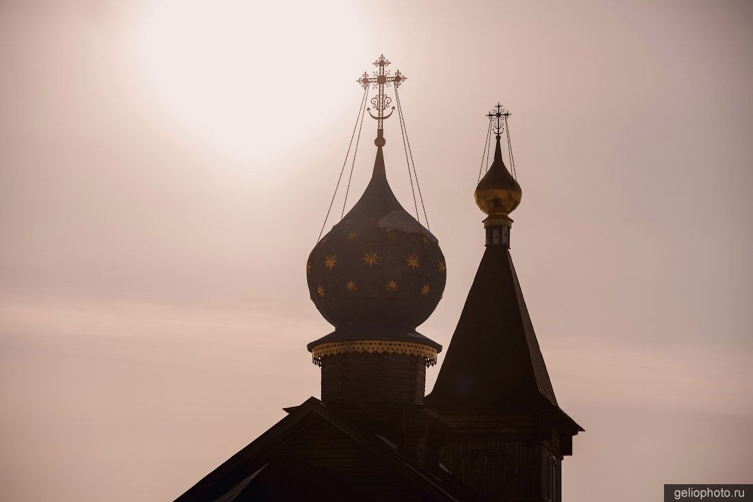 Богоявленский храм в Хатанге фото