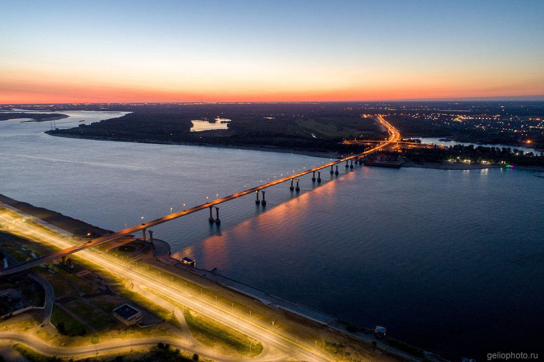 Танцующий мост в Волгограде фото