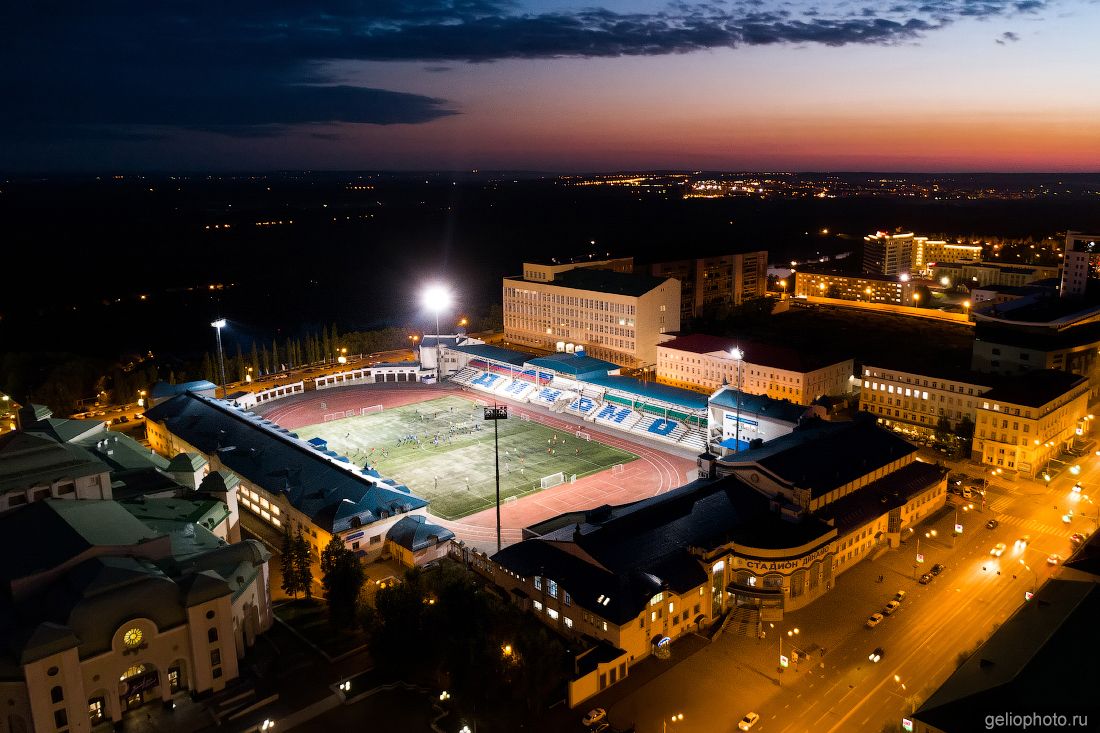 Стадион Динамо в Уфе фото